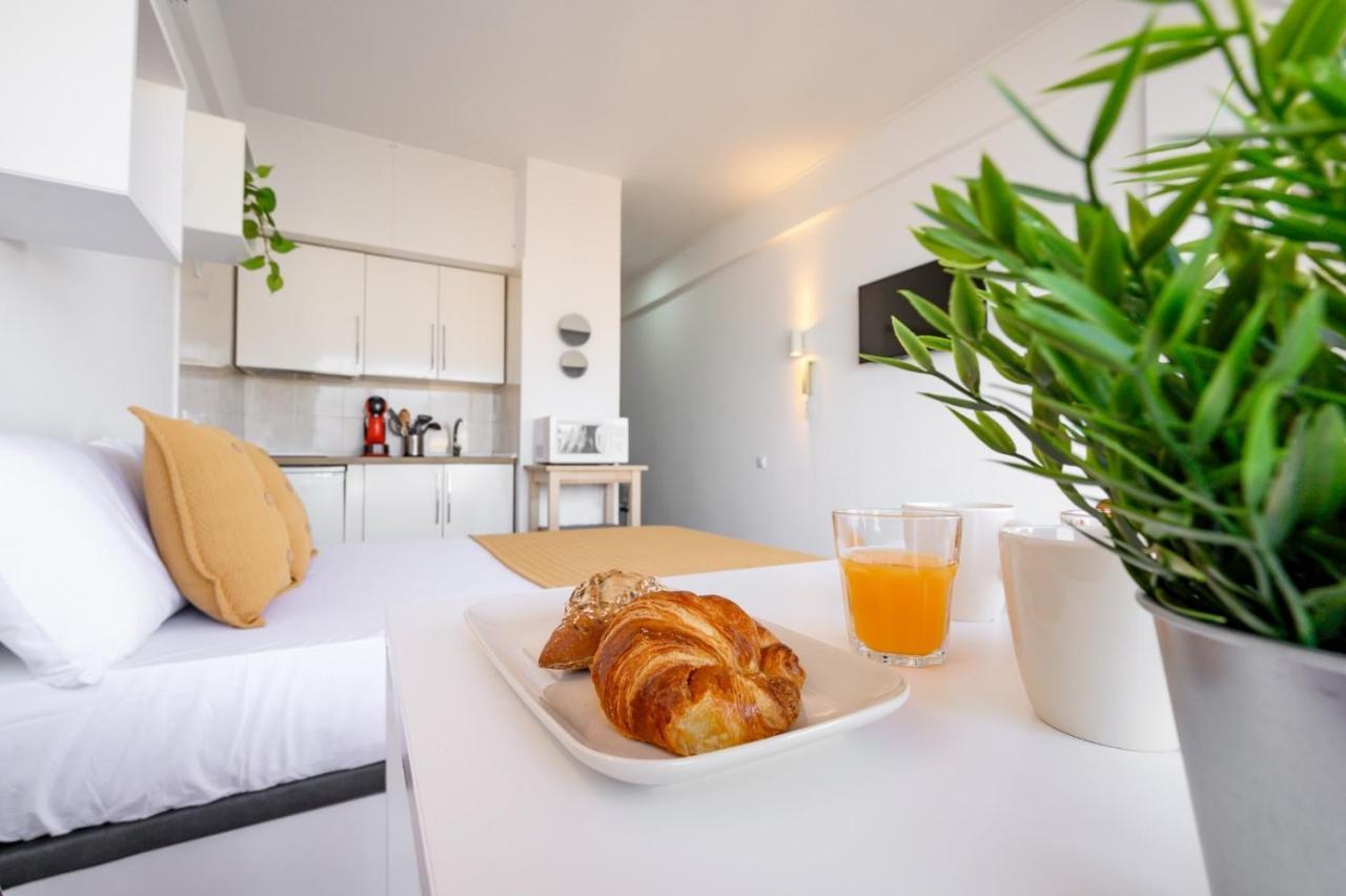 Sea & Mountain, Front Line, 1 Min To Beach By 10Tosea Fuengirola Exterior photo